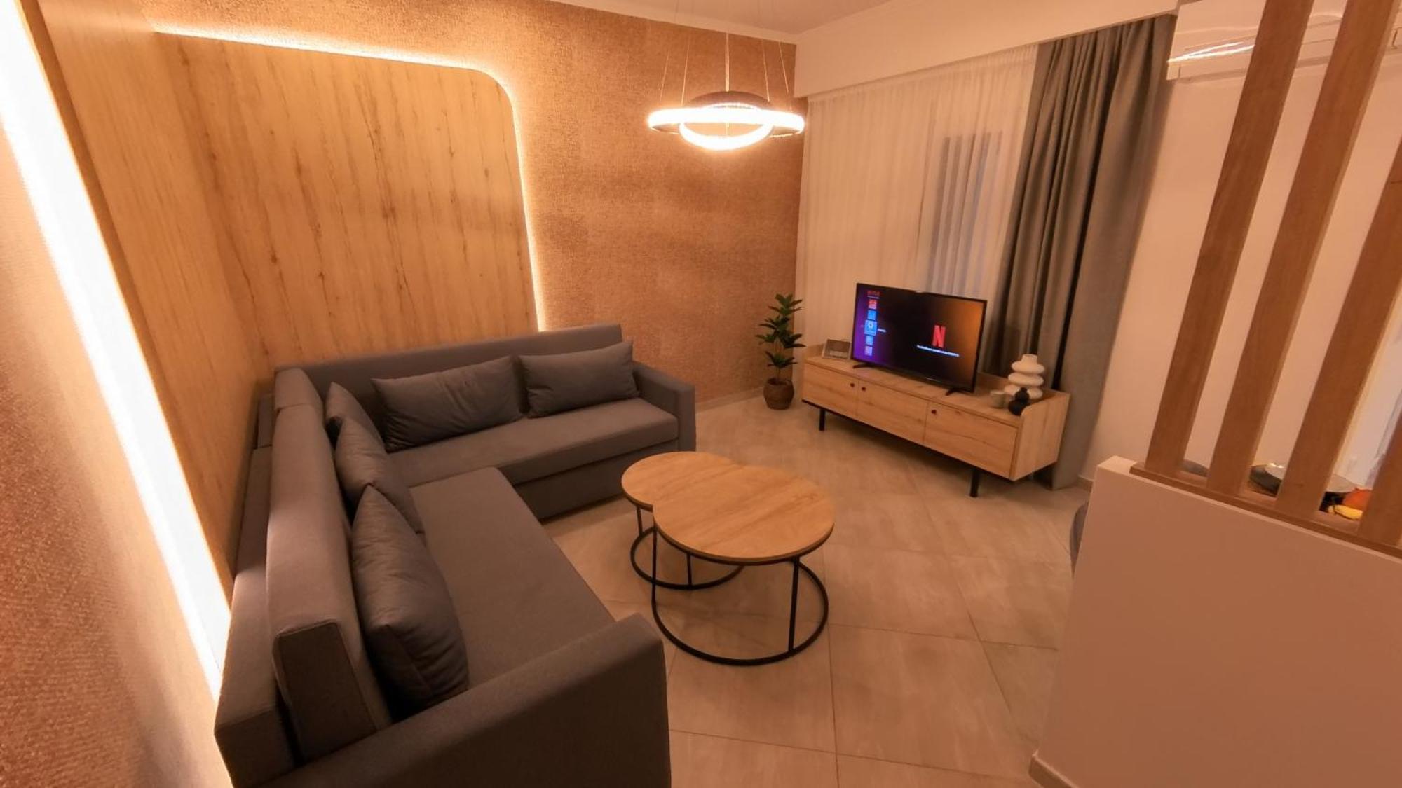 Mouson Luxury Suite With Free Private Parking カヴァラ エクステリア 写真