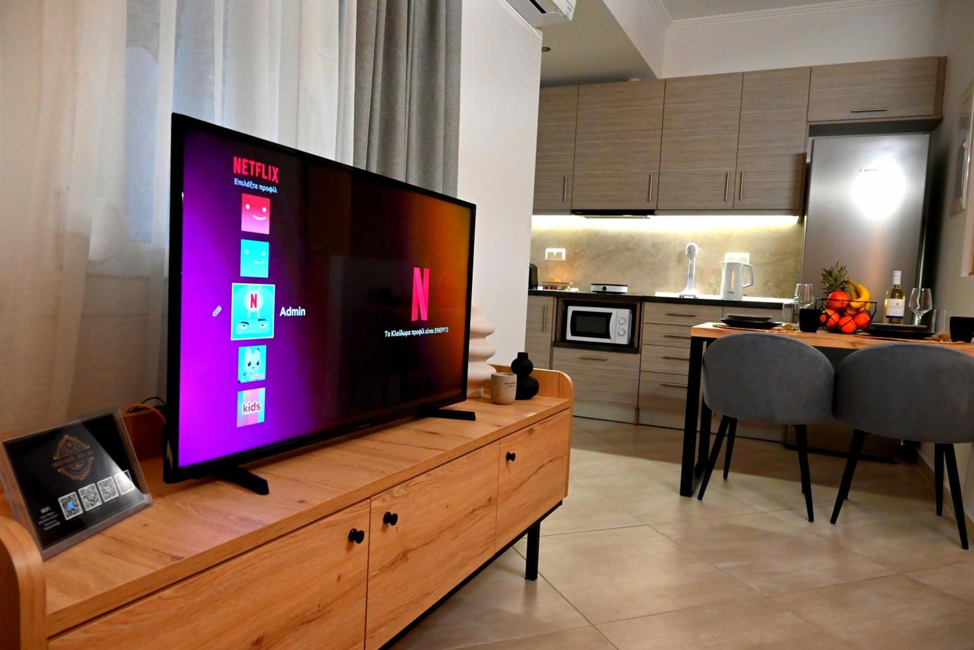 Mouson Luxury Suite With Free Private Parking カヴァラ エクステリア 写真