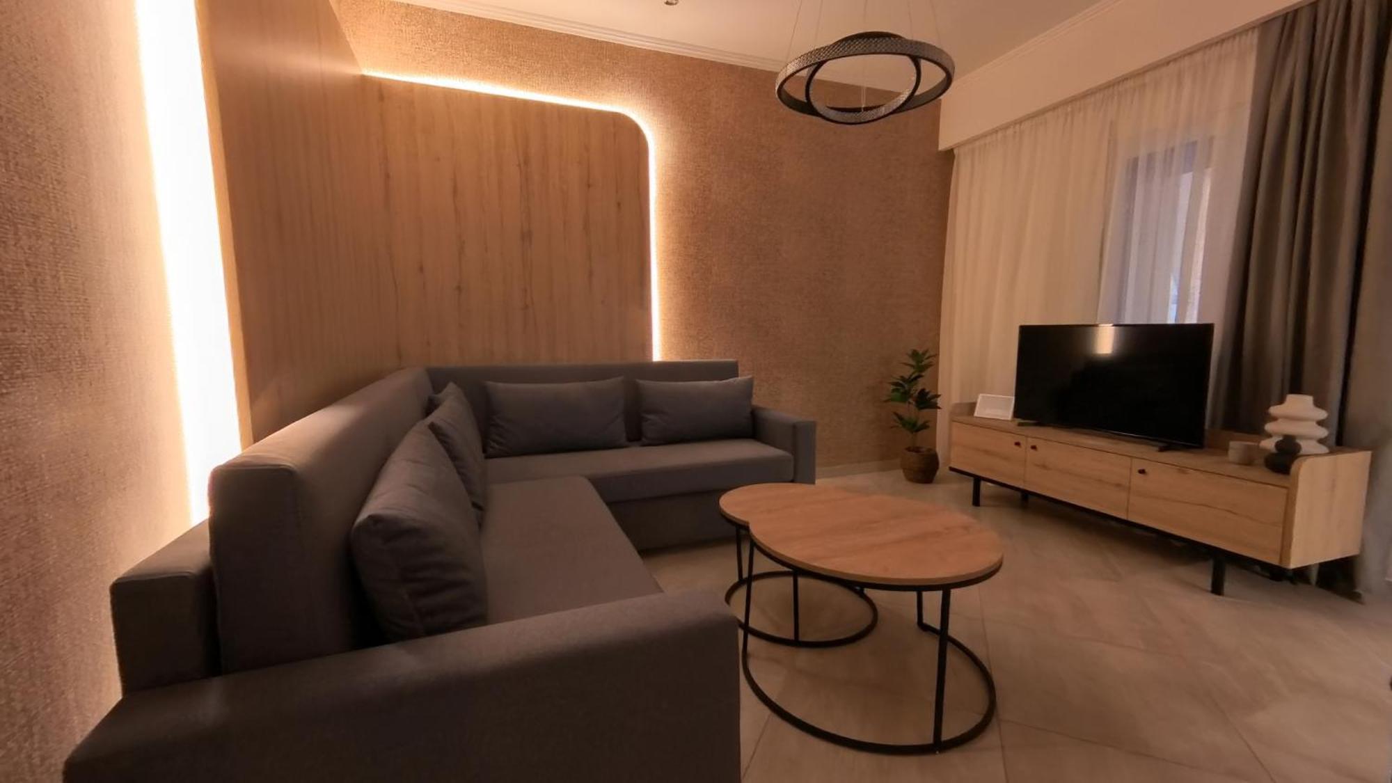 Mouson Luxury Suite With Free Private Parking カヴァラ エクステリア 写真