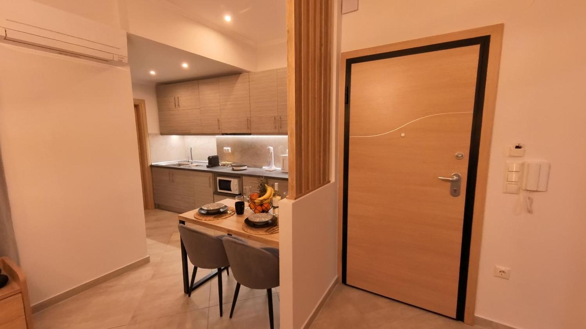 Mouson Luxury Suite With Free Private Parking カヴァラ エクステリア 写真