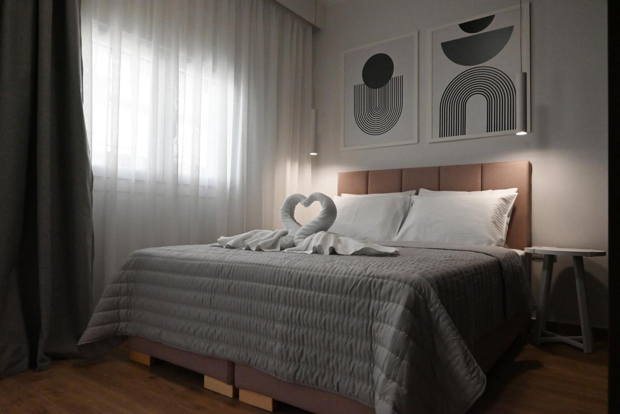Mouson Luxury Suite With Free Private Parking カヴァラ エクステリア 写真