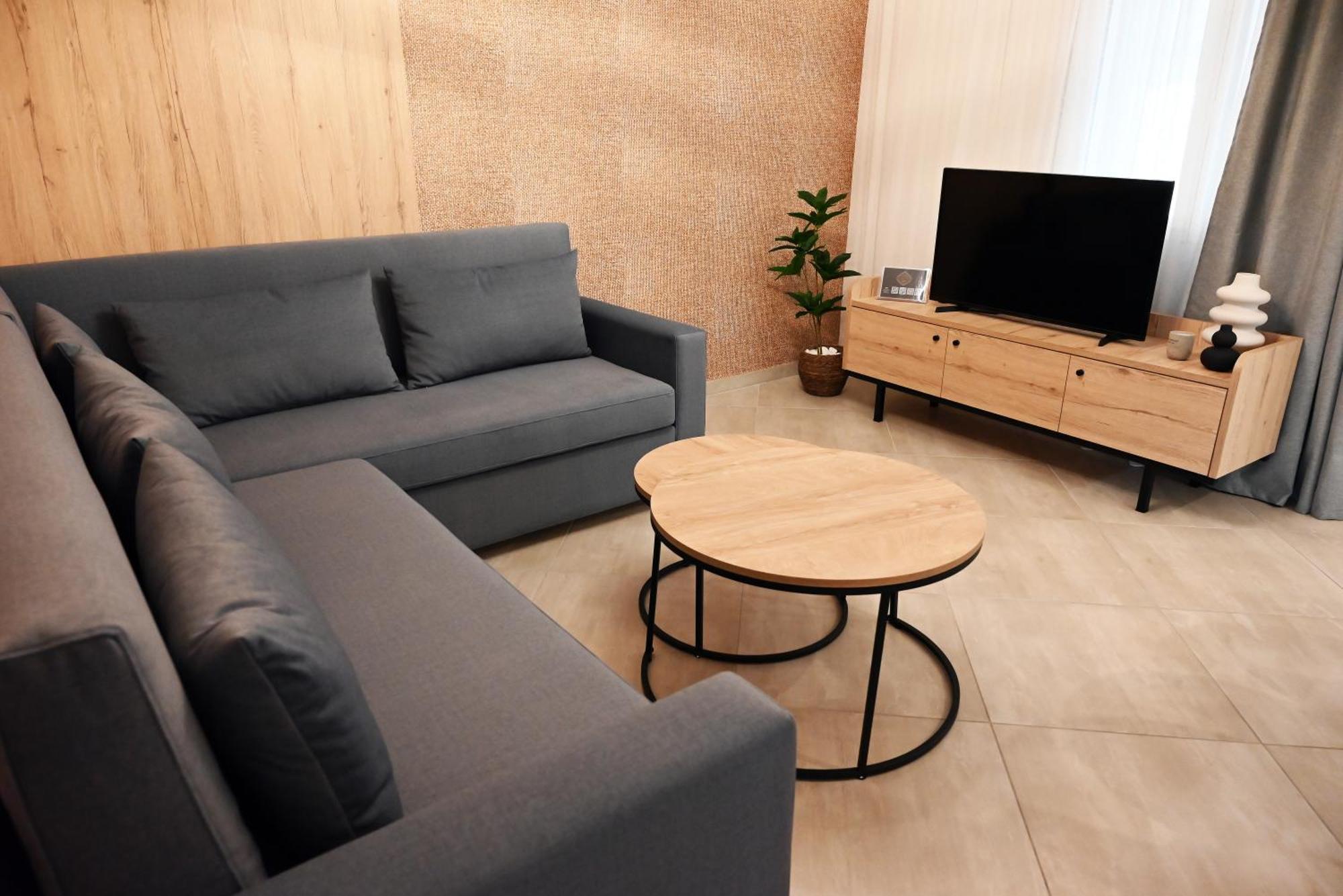 Mouson Luxury Suite With Free Private Parking カヴァラ エクステリア 写真