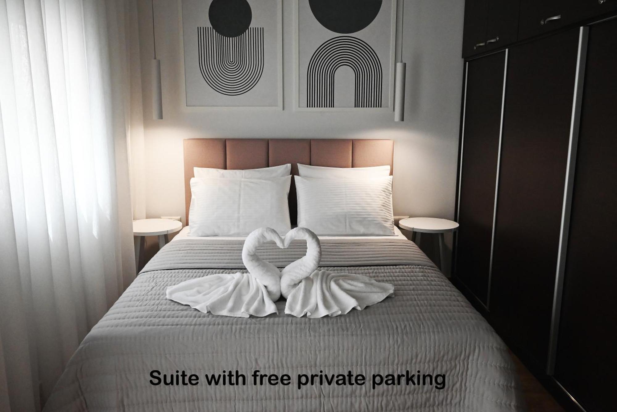 Mouson Luxury Suite With Free Private Parking カヴァラ エクステリア 写真