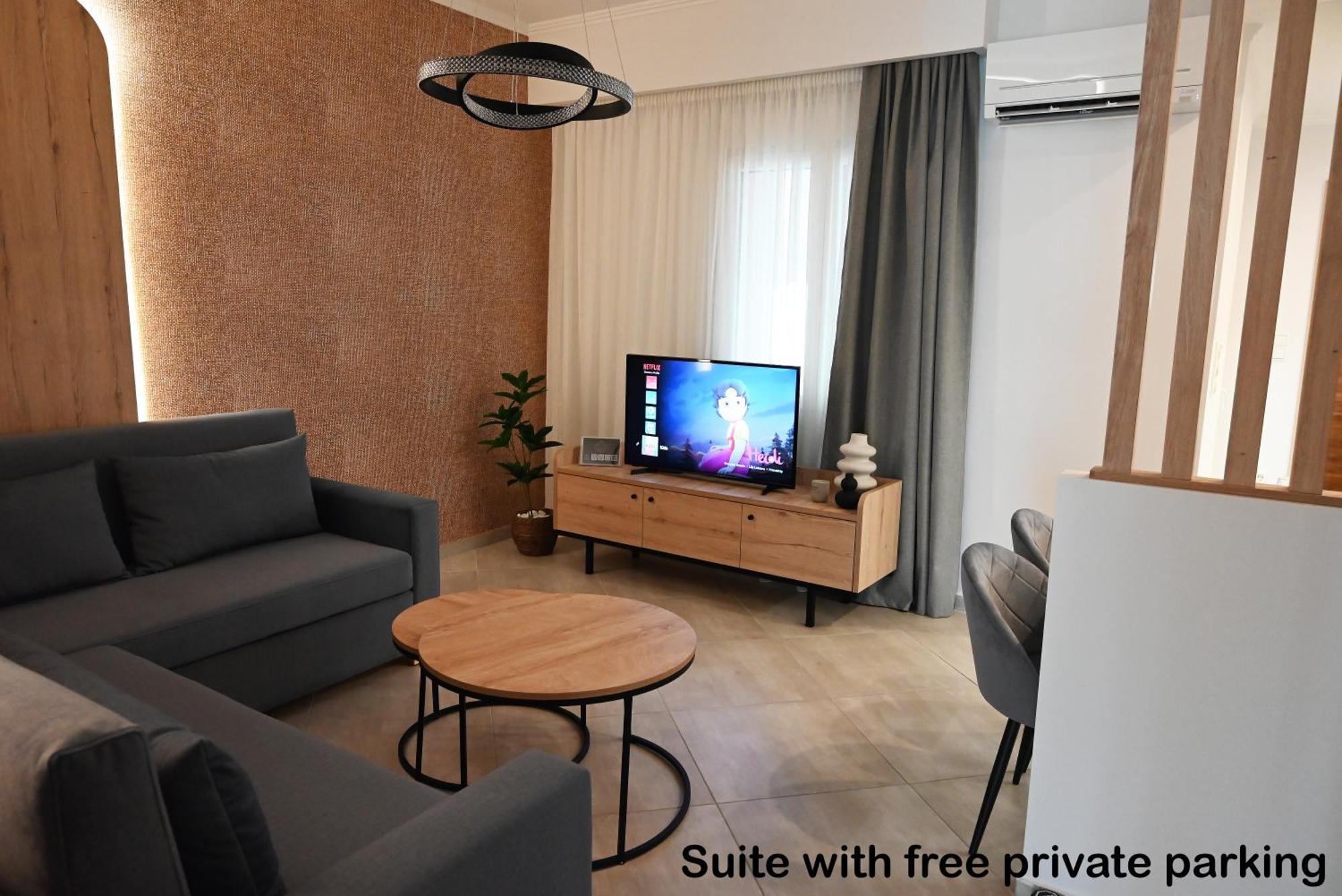 Mouson Luxury Suite With Free Private Parking カヴァラ エクステリア 写真