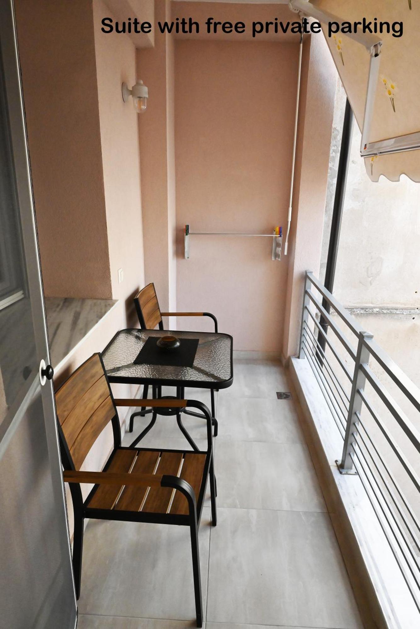Mouson Luxury Suite With Free Private Parking カヴァラ エクステリア 写真